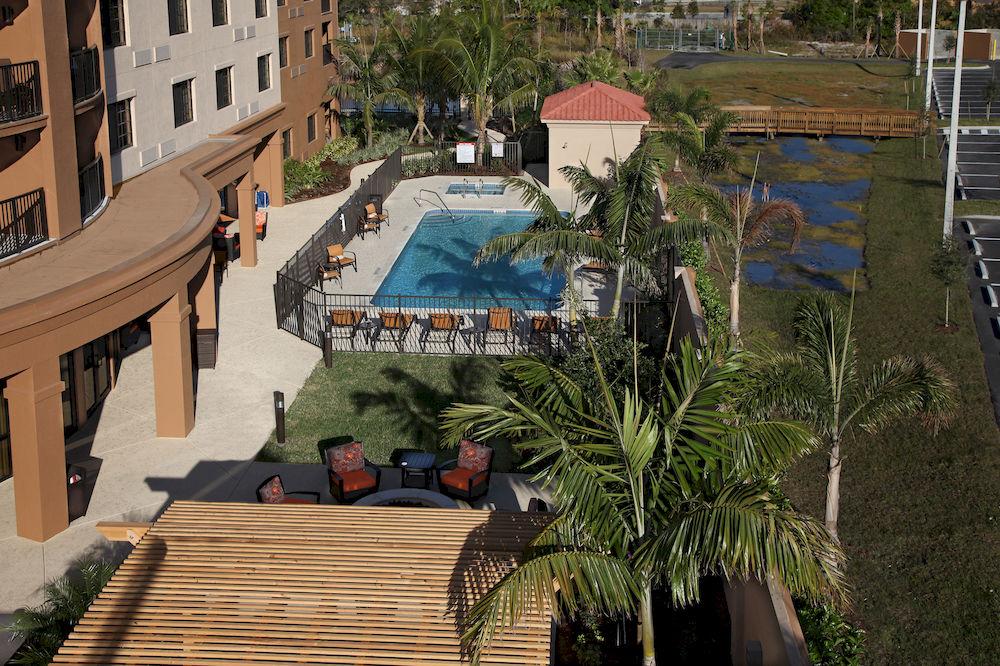 Courtyard By Marriott Stuart Hotel Exterior foto