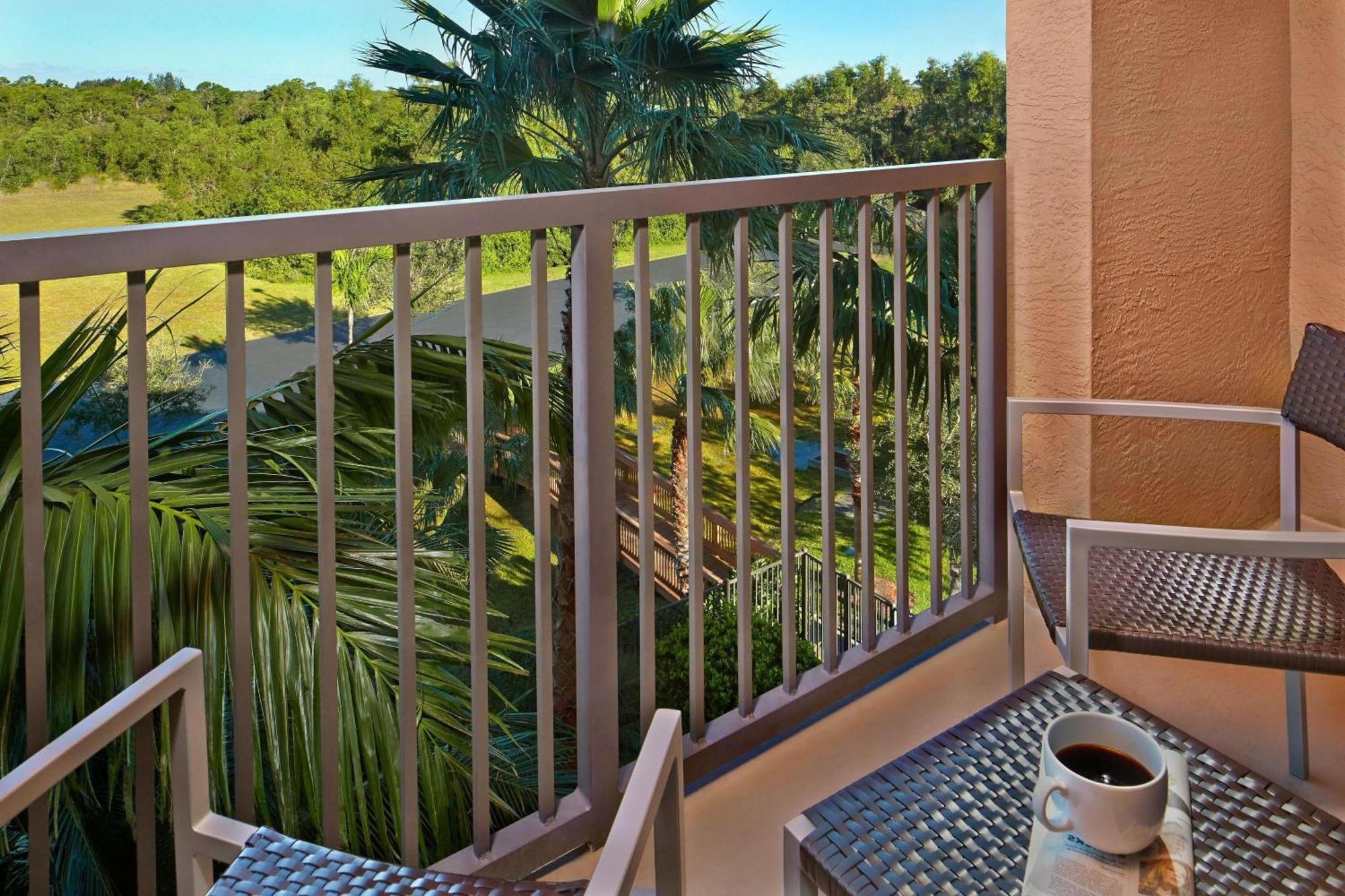 Courtyard By Marriott Stuart Hotel Exterior foto