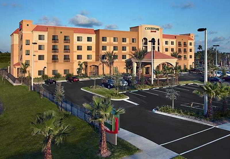 Courtyard By Marriott Stuart Hotel Exterior foto