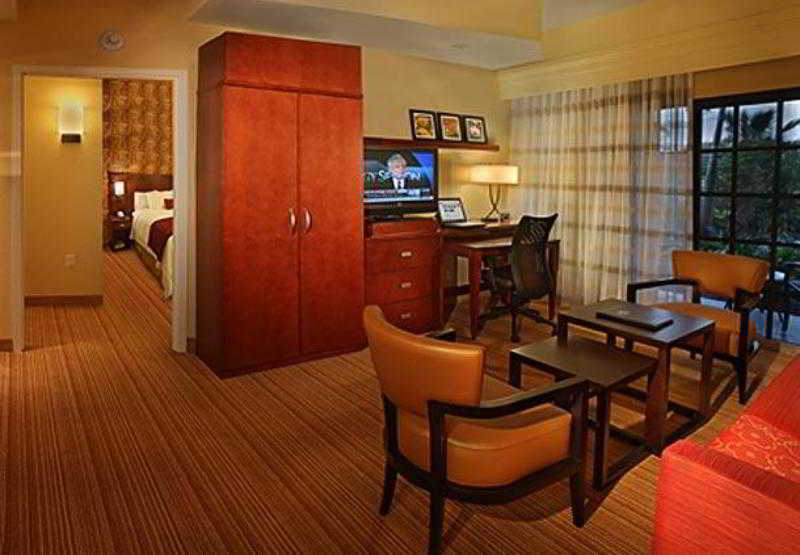 Courtyard By Marriott Stuart Hotel Exterior foto